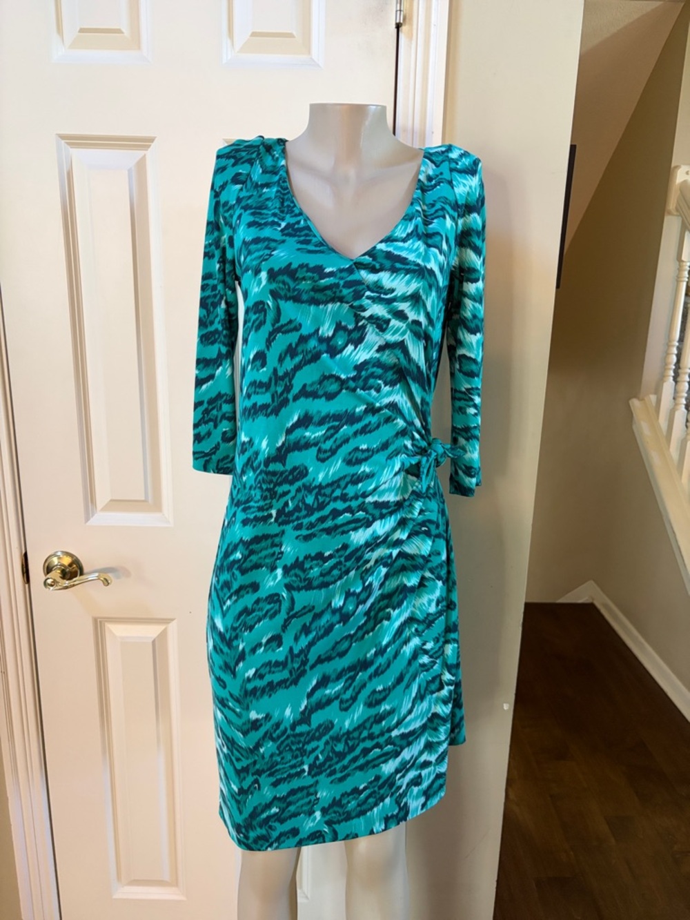 Diane Von Furstenberg Teal Wave-Print side tie Dress, 12